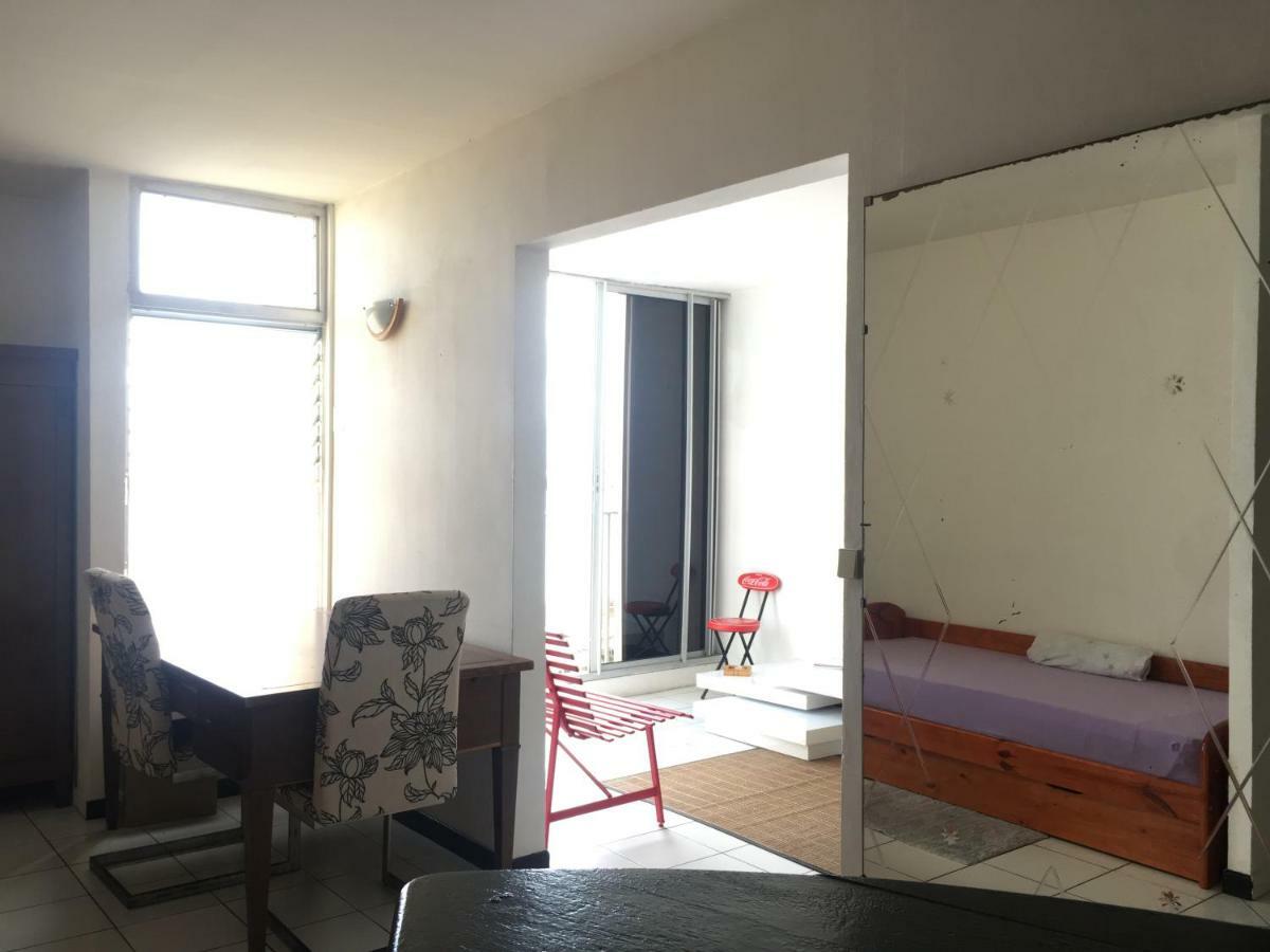 פואנט-א-פיטרה Tour Faidherbe 4 Residence Des Iles מראה חיצוני תמונה