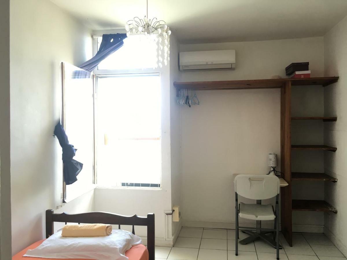 פואנט-א-פיטרה Tour Faidherbe 4 Residence Des Iles מראה חיצוני תמונה
